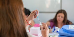 Nueva jornada de vacunación en la Maternidad Provincial